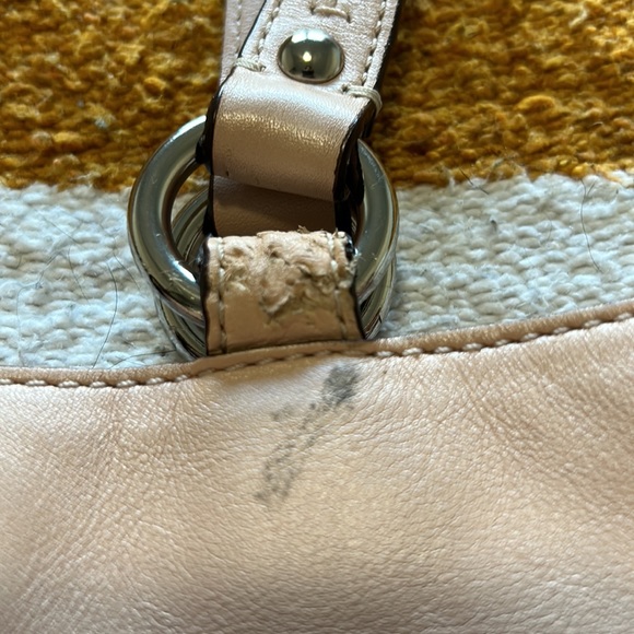 Coach Hand Bag - Picture 6 of 7